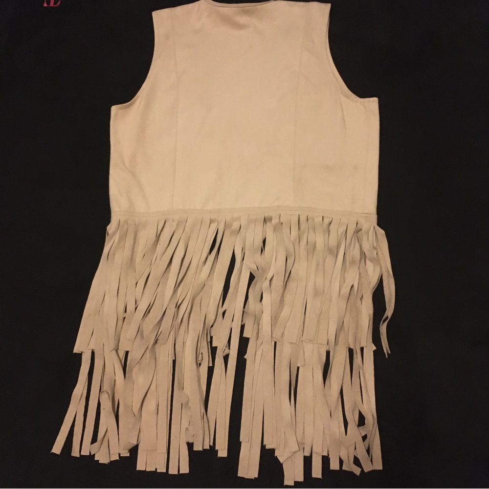 New Directions Tan Fringe Vest - Picture 7 of 10